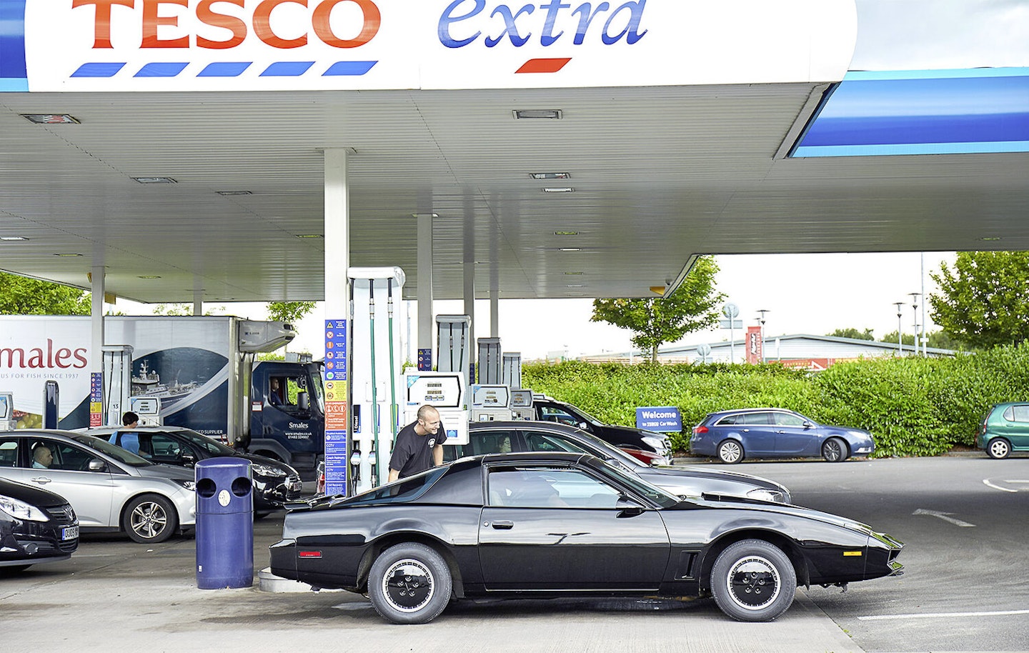 /features/restoration-projects/resto-hero-knight-rider/