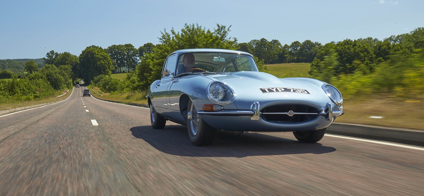 RESTO HERO - JAGUAR E-TYPE