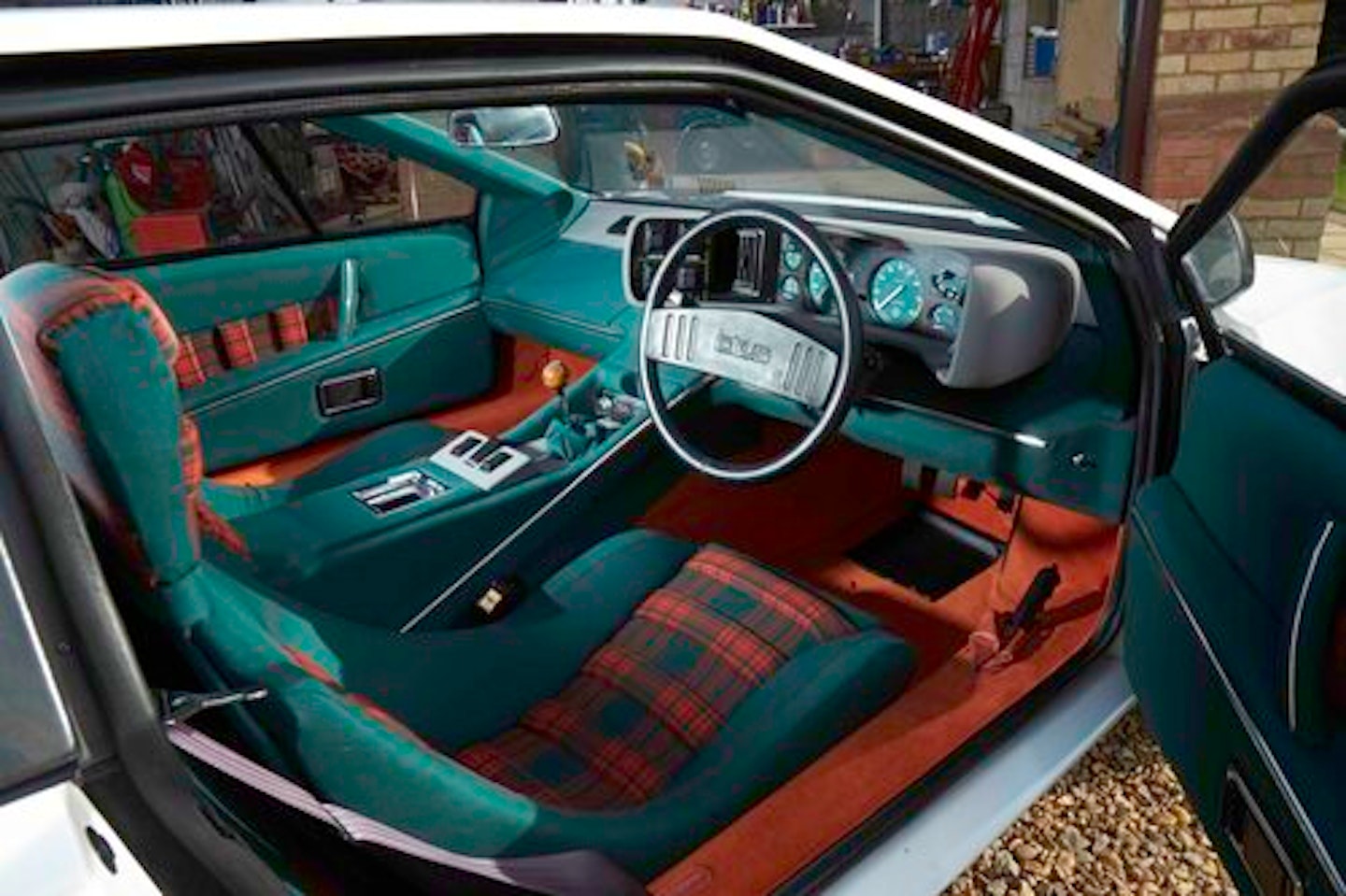 RESTO HERO - LOTUS ESPRIT
