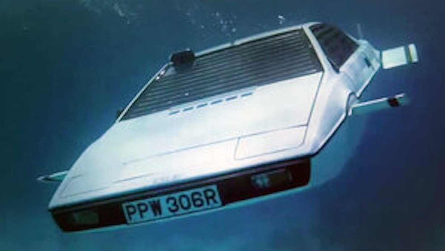 RESTO HERO - LOTUS ESPRIT