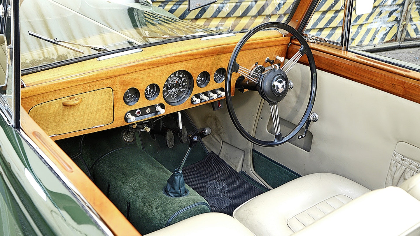 Alvis TD21/100 interior
