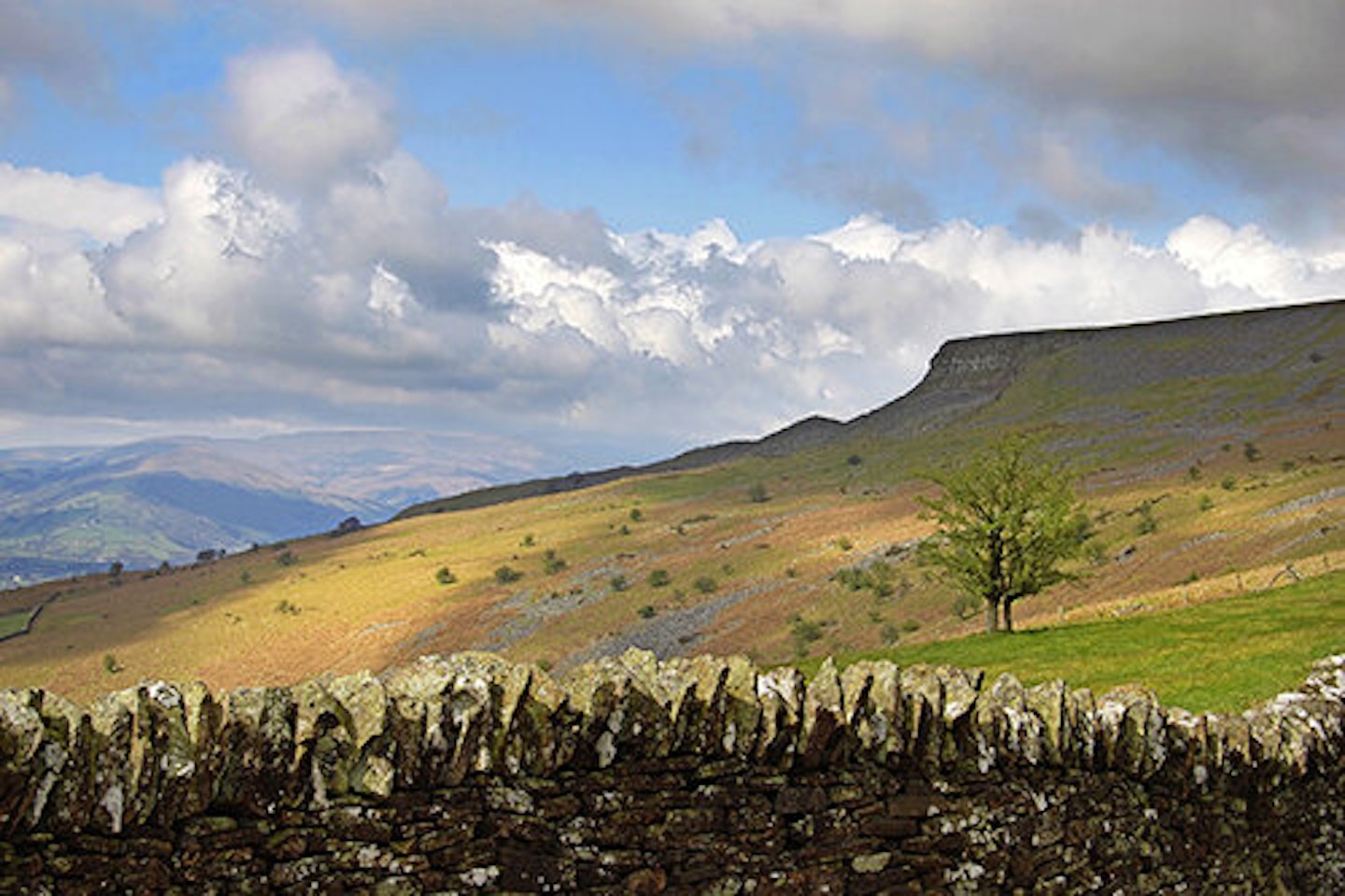 BEST OF THE BLACK MOUNTAINS, BRECON BEACONS 