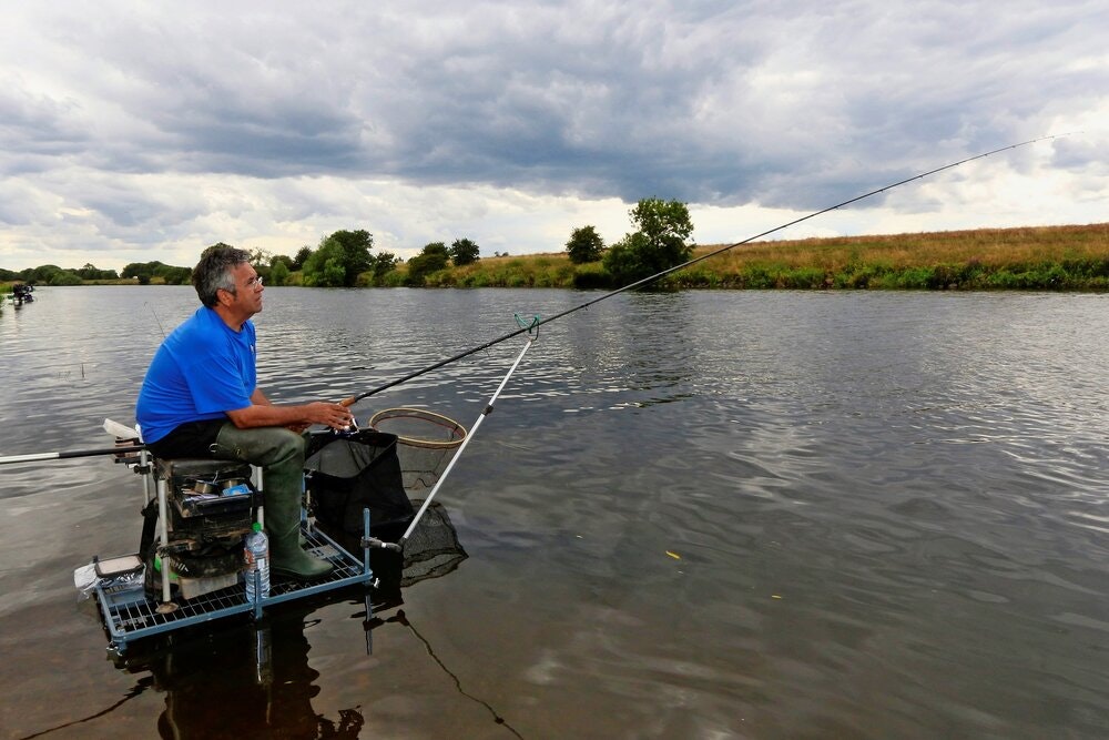 Fish with a bow in your line 