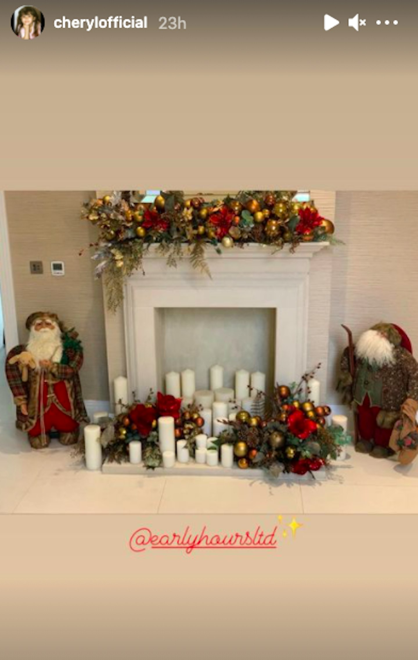 Cheryl's Christmas set up