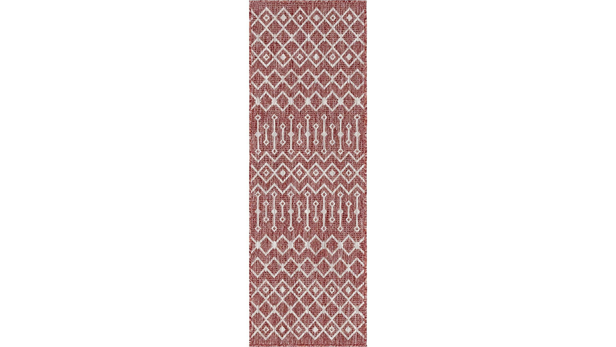 red patterned outdoor rug