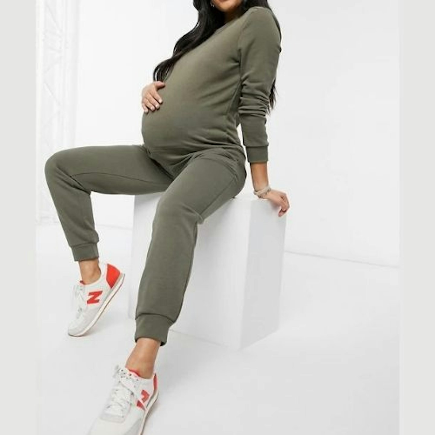 Pieces Maternity sweat co-ord in khaki