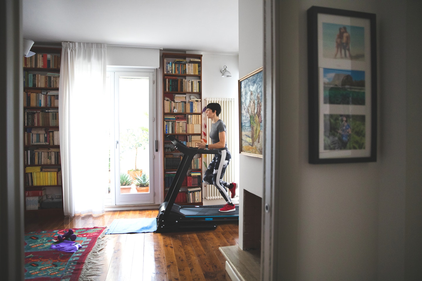 Woman uses the best treadmills for home use