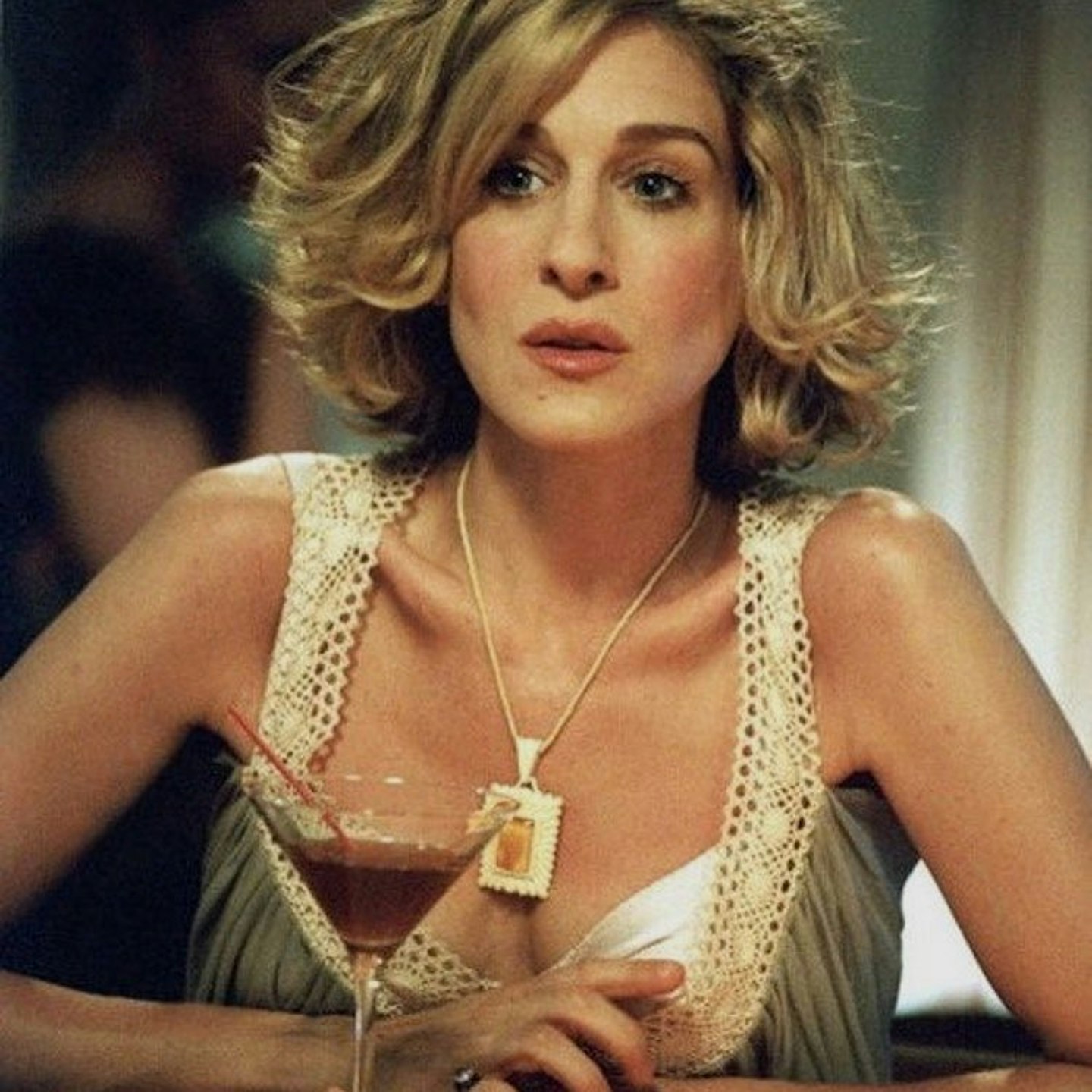 Carrie Bradshaw Hair Styles