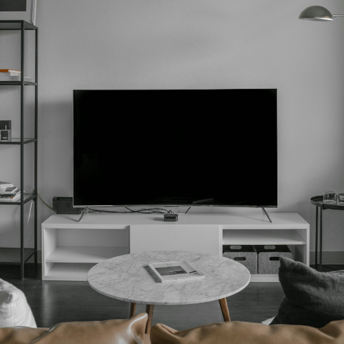 flat screen tv in living room 