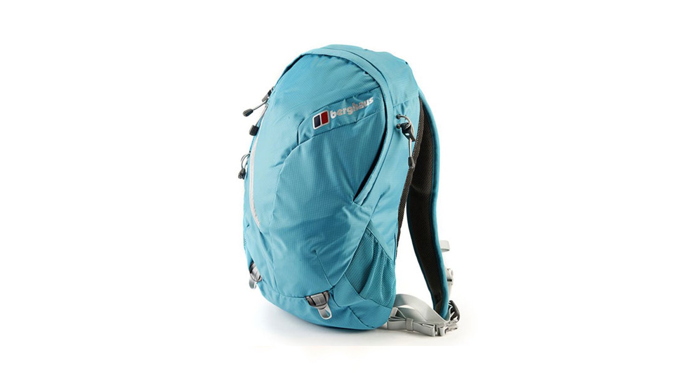 berghaus trailbyte 20l laptop backpack 24/7 Rucksack with Sleeve & Walking Pole Holders, Hydration Compatible, Flow Technology, 45x23x22cm (Black) Computers & Accessories Its 28L volume offers plenty of space for everything you need for a long day outdoors Berghaus 24/7 365 Black Backpack