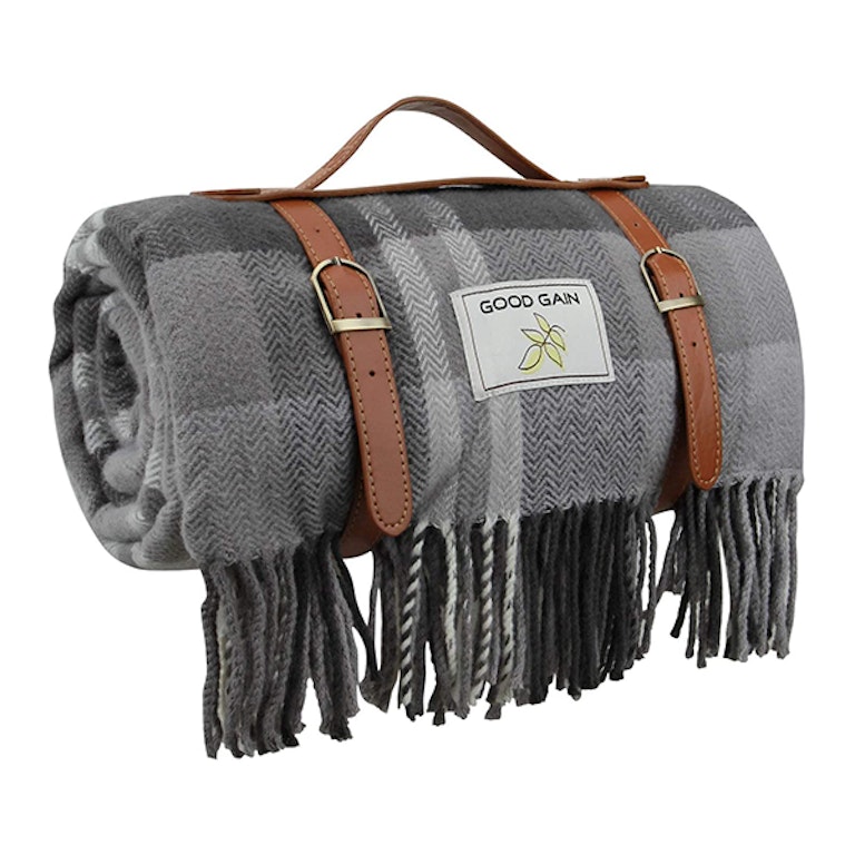 The Best Picnic Blankets For Ultimate Picnicking