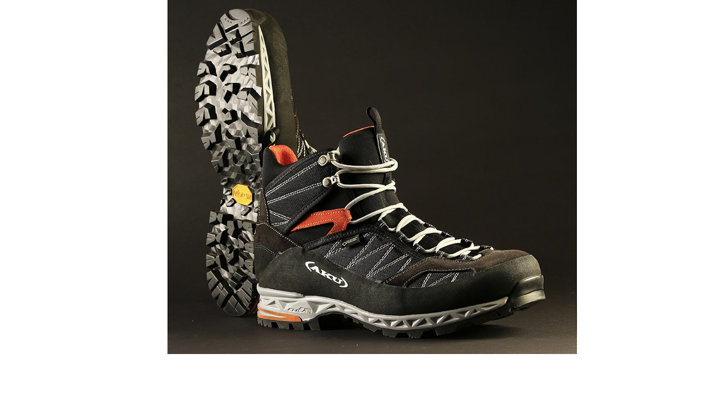 Best hiking boots best sale for wide feet 2018