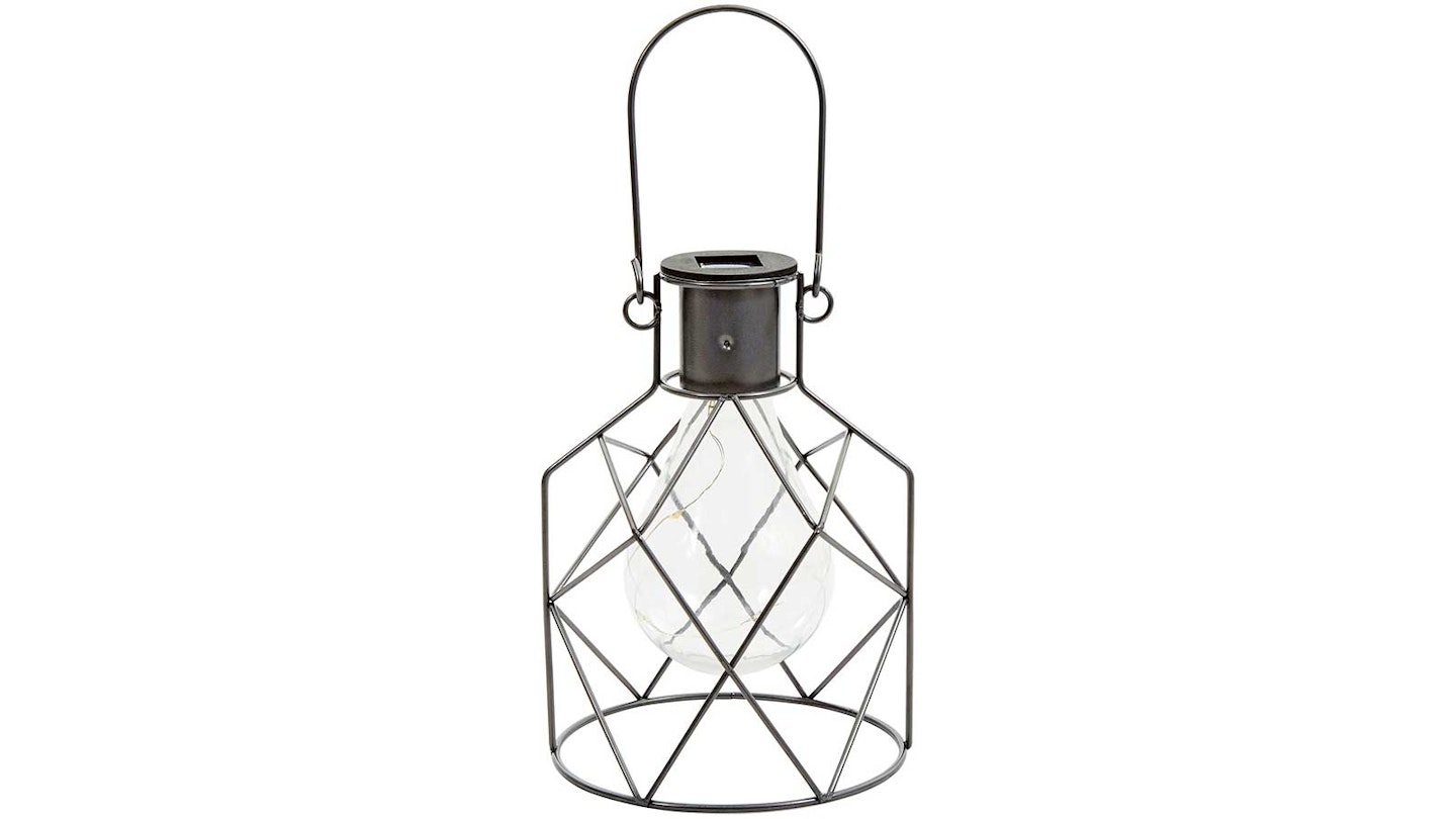 solar light with metal cage
