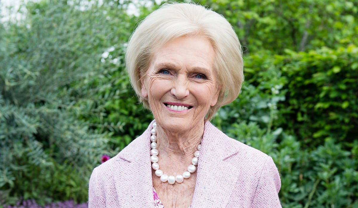 Mary Berry Biography for Kids