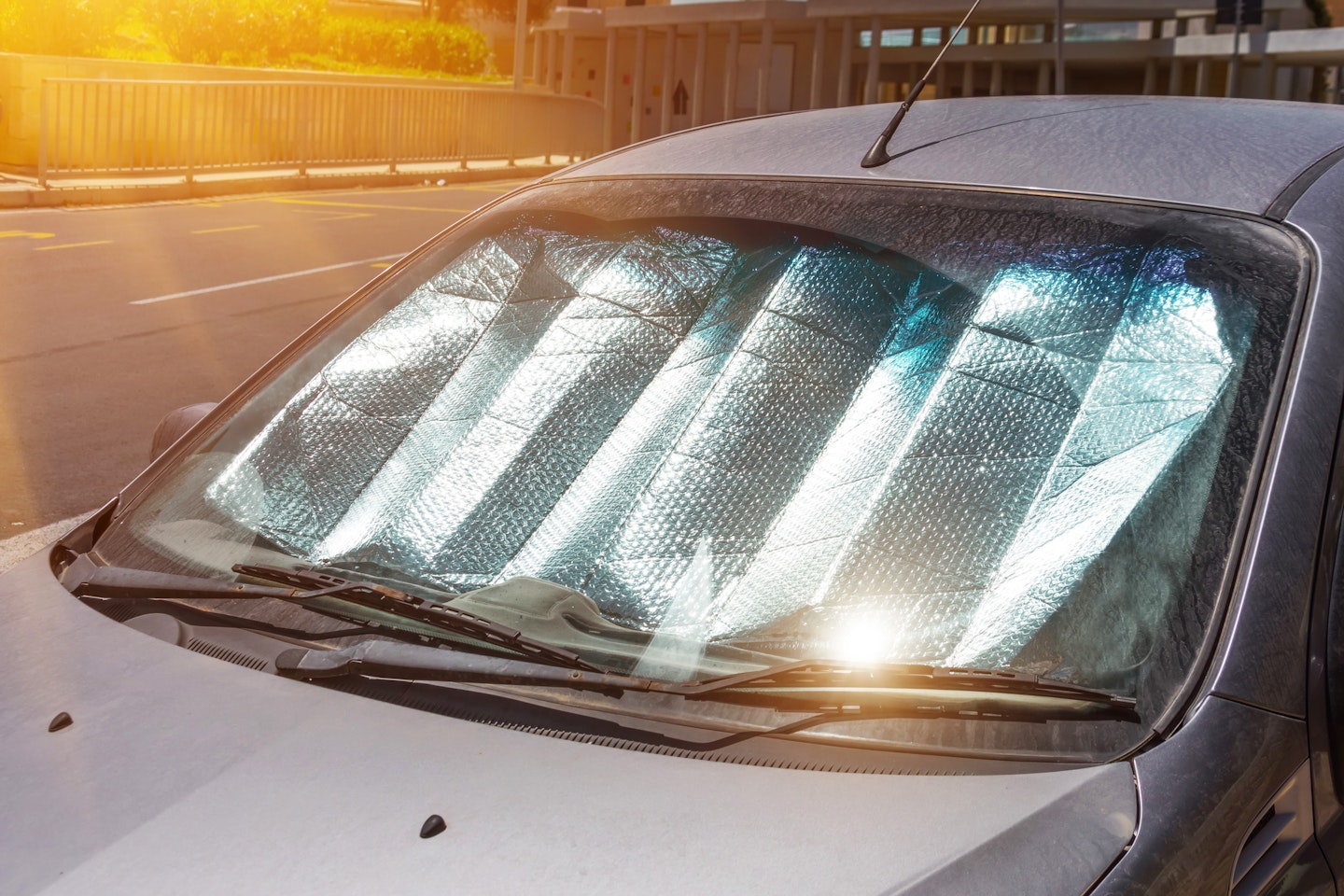 Heyner magnetic front Windscreen Cover. Ice sun uv protector