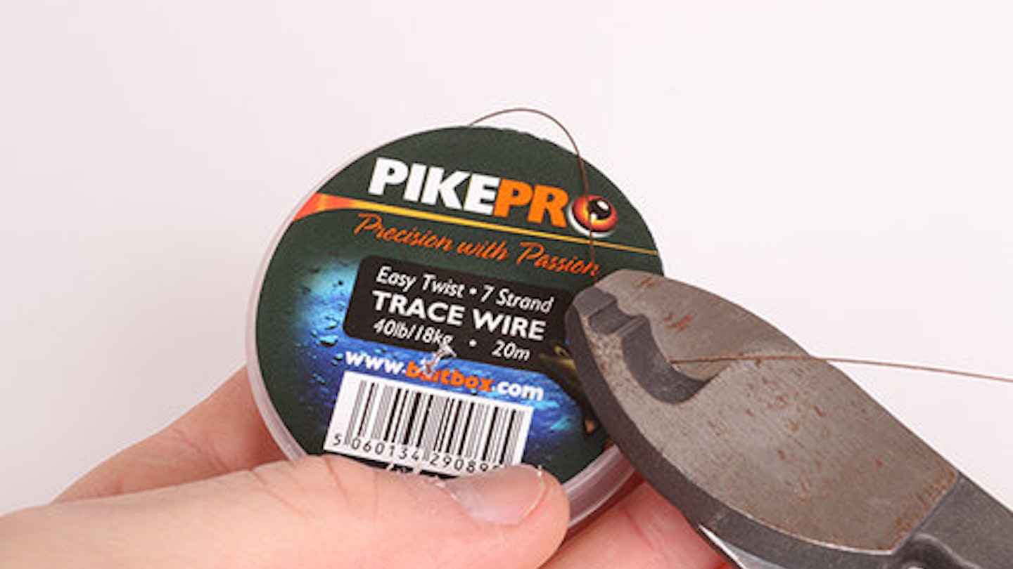 FISHING RIG GUIDE | SAFE PIKE LEGER RIG