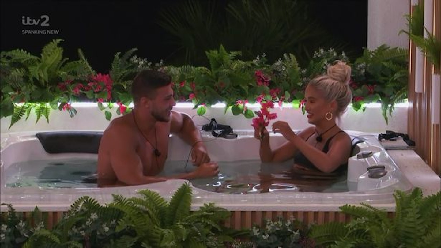 Molly-Mae Hague Tommy Fury Love Island first date