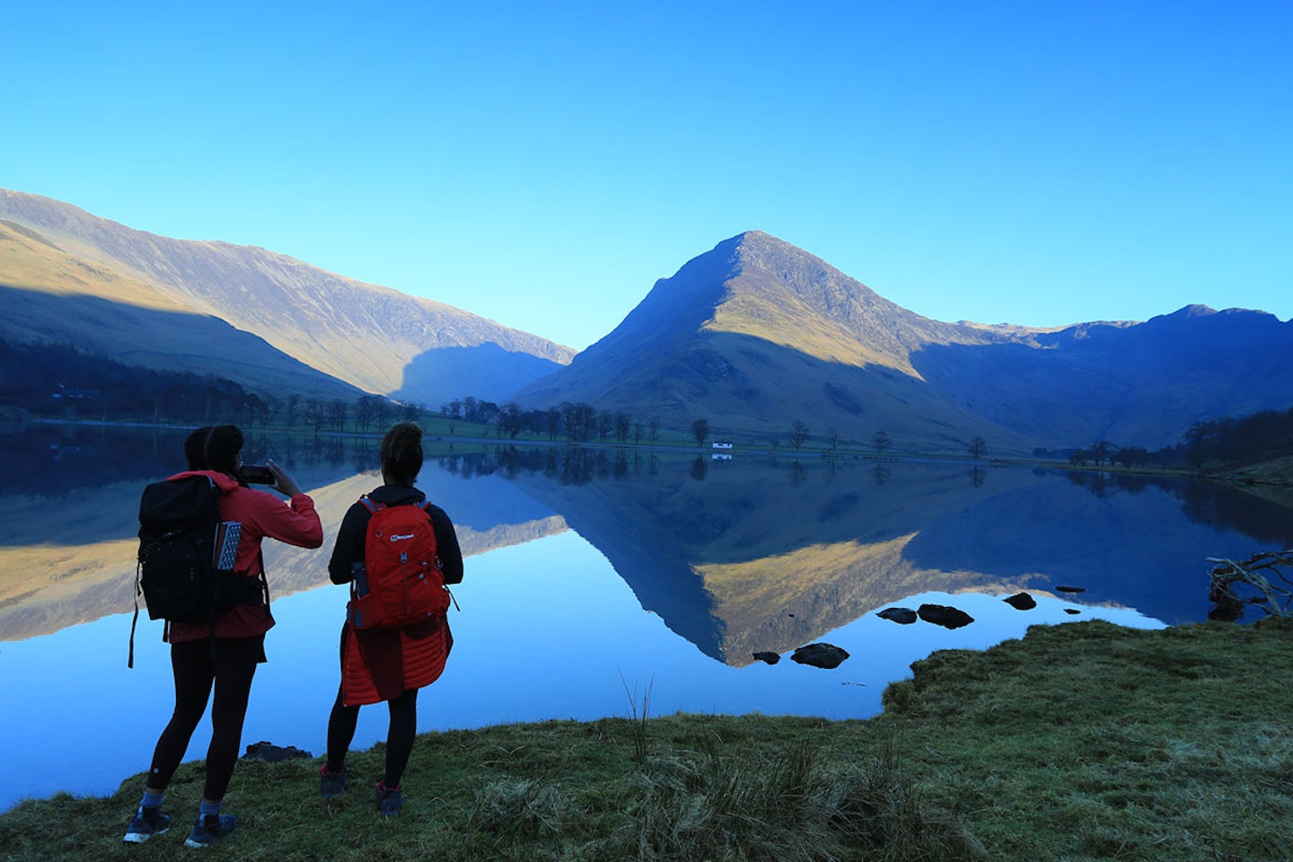 Admiring Fleetwith Pike from the edge of Buttermere
