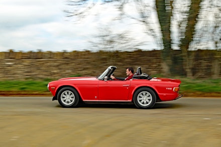 TRIUMPH TR6
