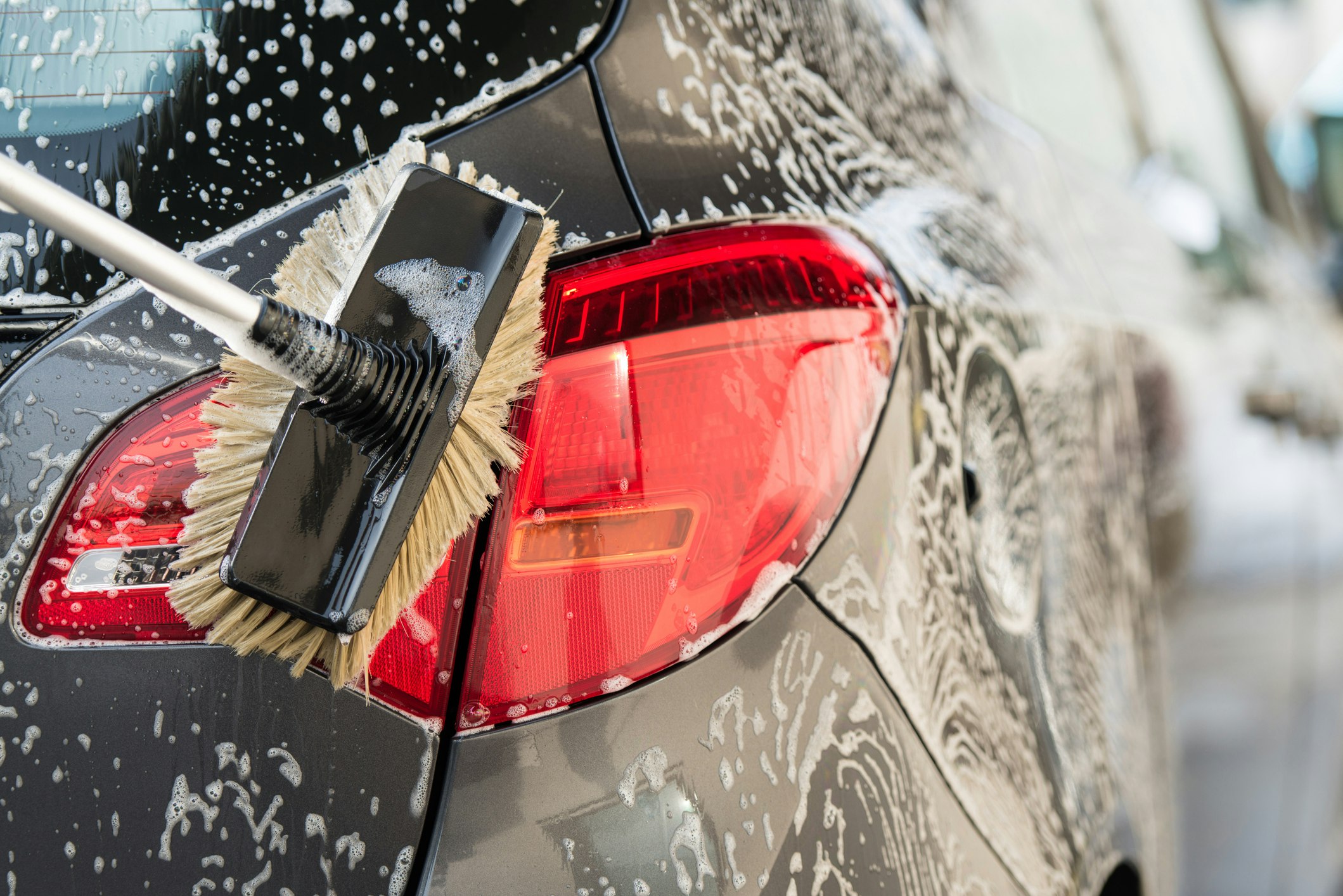 The best car wash brushes for wheels and bodywork