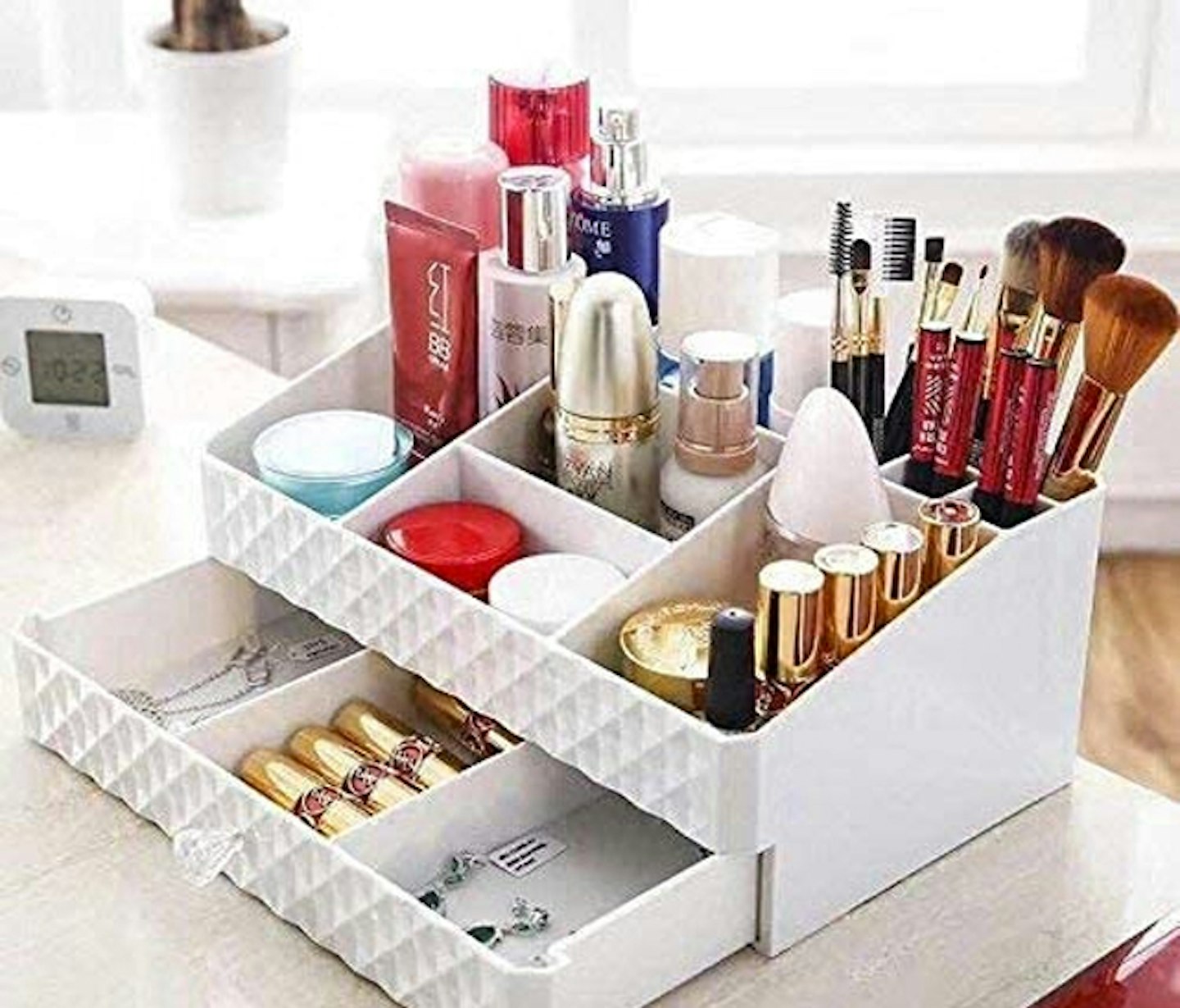Make-up storage box