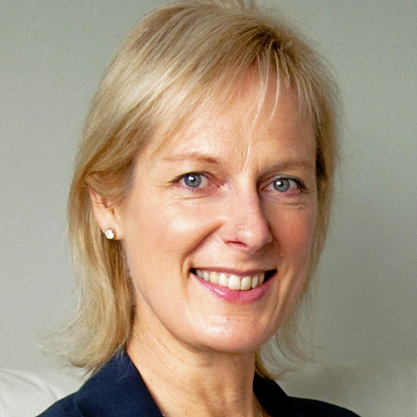Dr Rose Aghdami, consulting and coaching psychologist and resilience specialist 