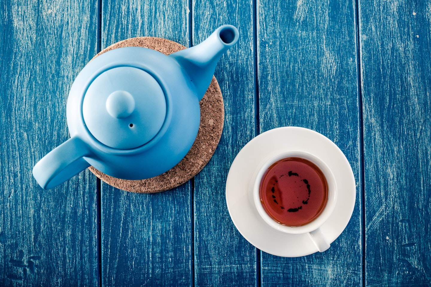5 Insulated Teapot Options To Keep Your Beverage Warm This Winter