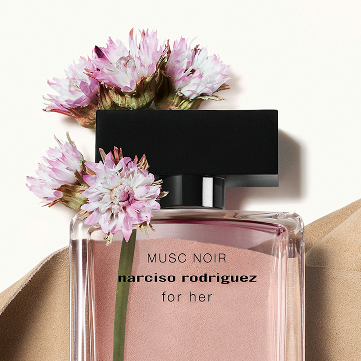 for her musc noir