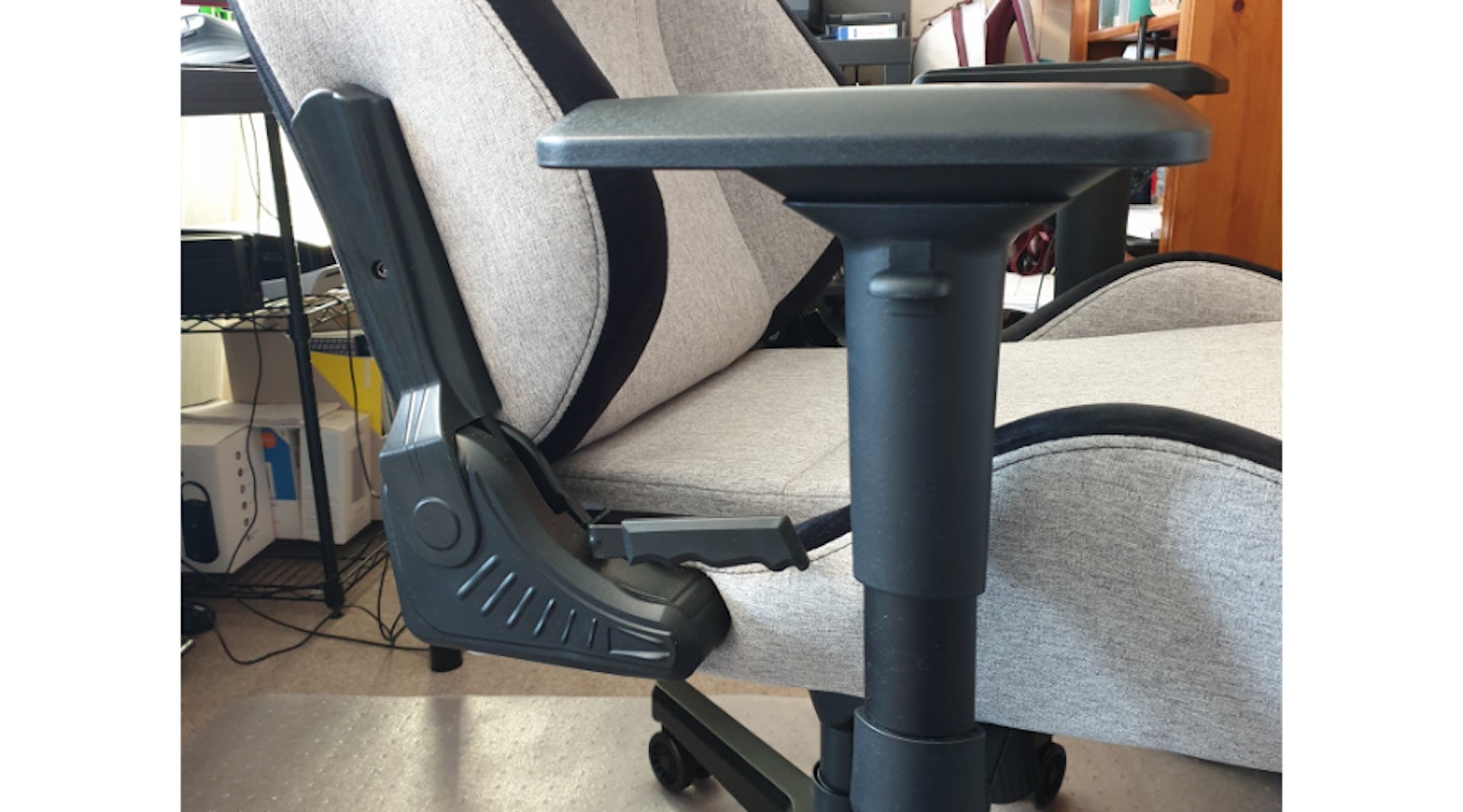 Anda Seat T-Pro 2