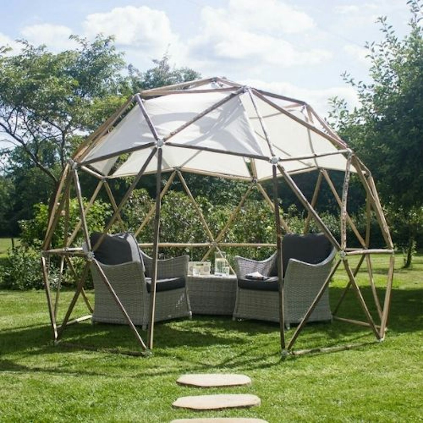 Wooden Geodesic Outdoor Garden Pod