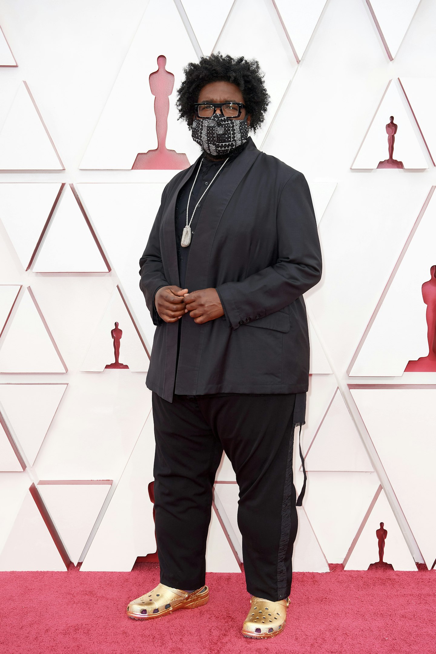 questlove gold crocs oscars 2021