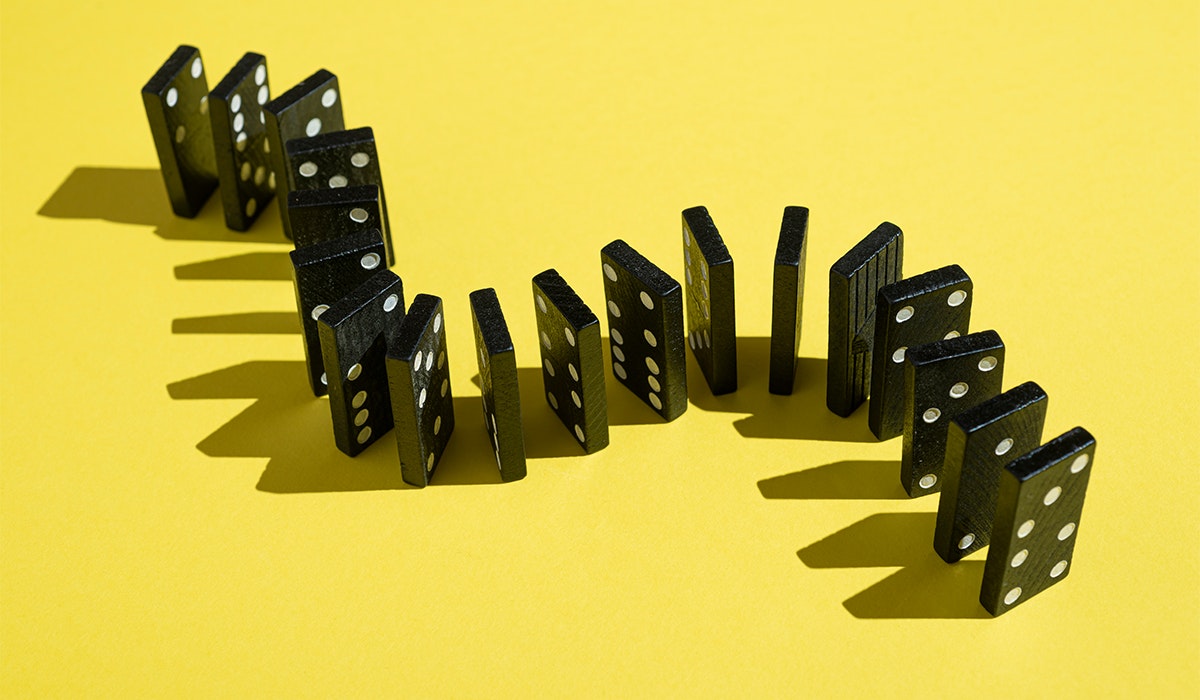 Six ways to learn how to play dominoes
