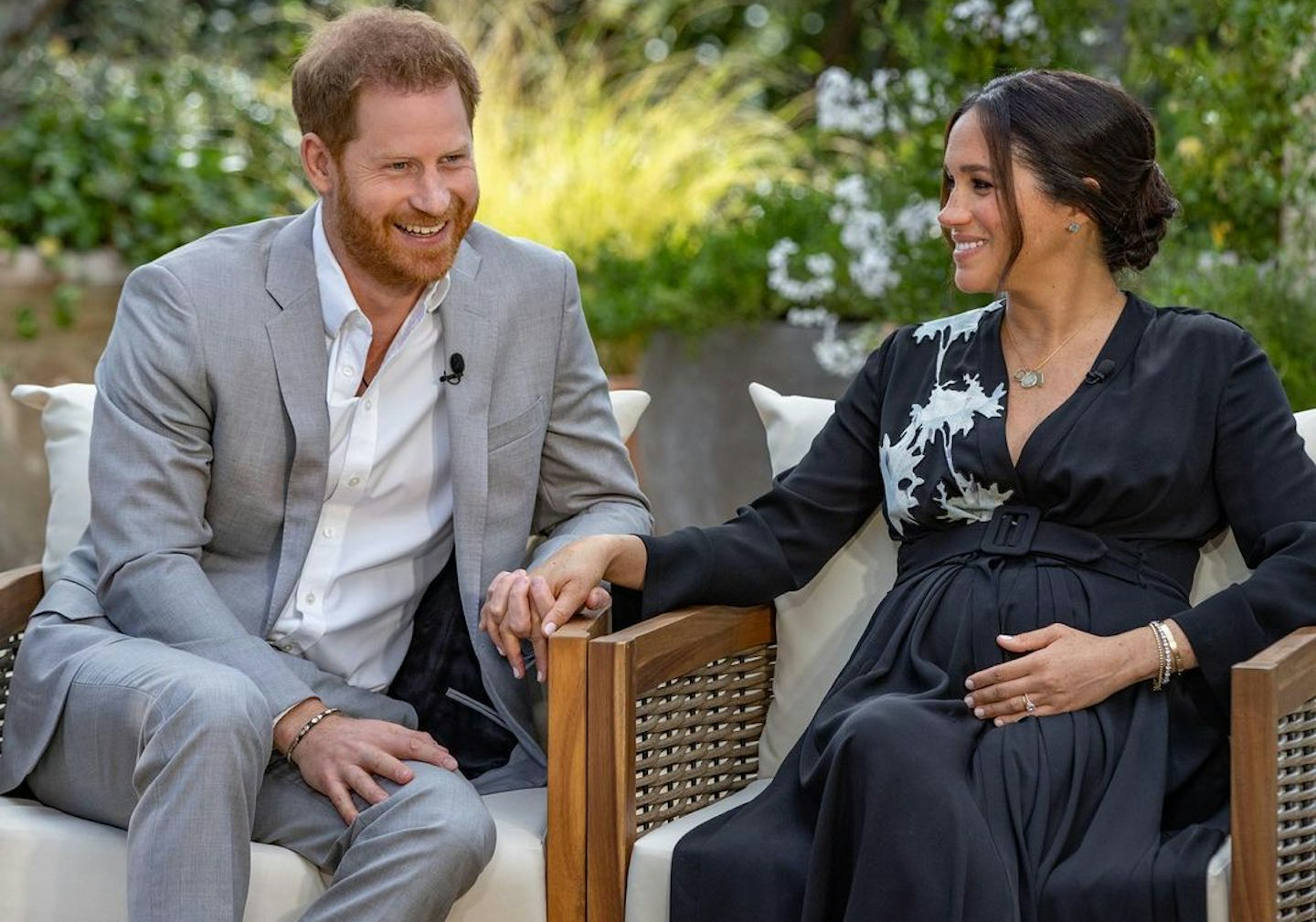Meghan Markle and prince harry Oprah interview - best maternity style
