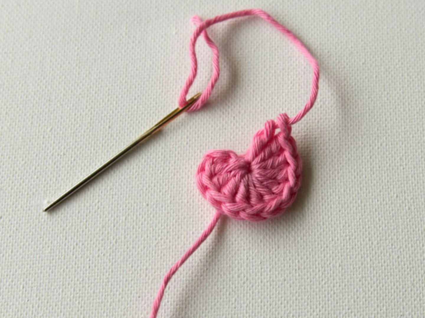 How to Crochet a Flower- Step by step