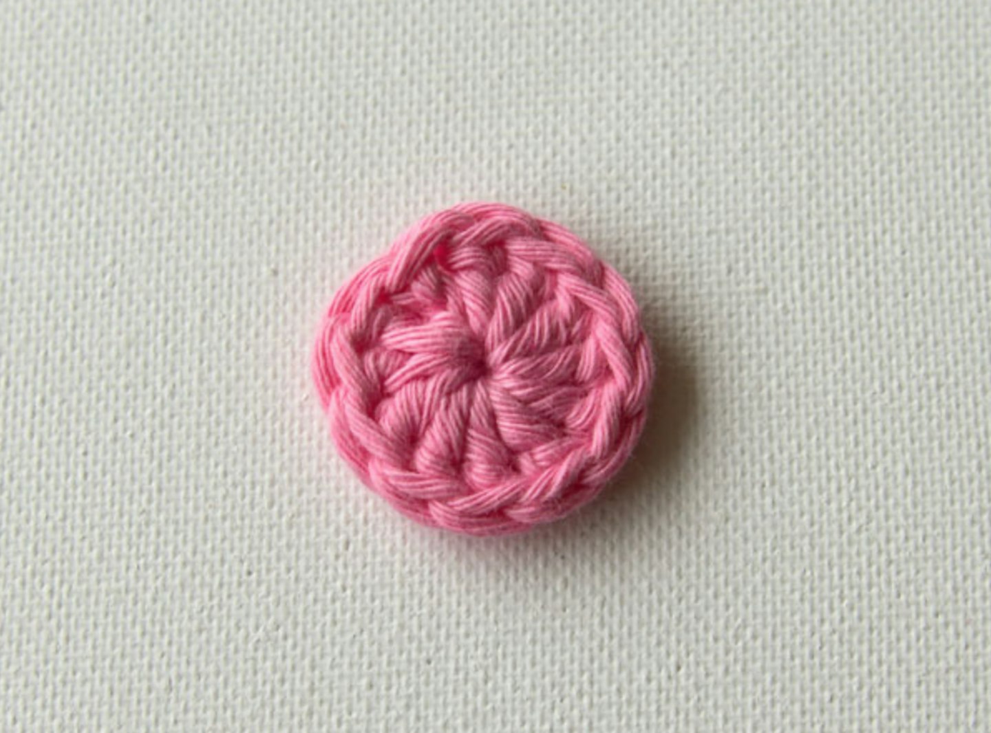 How to Crochet a Flower- Step by step