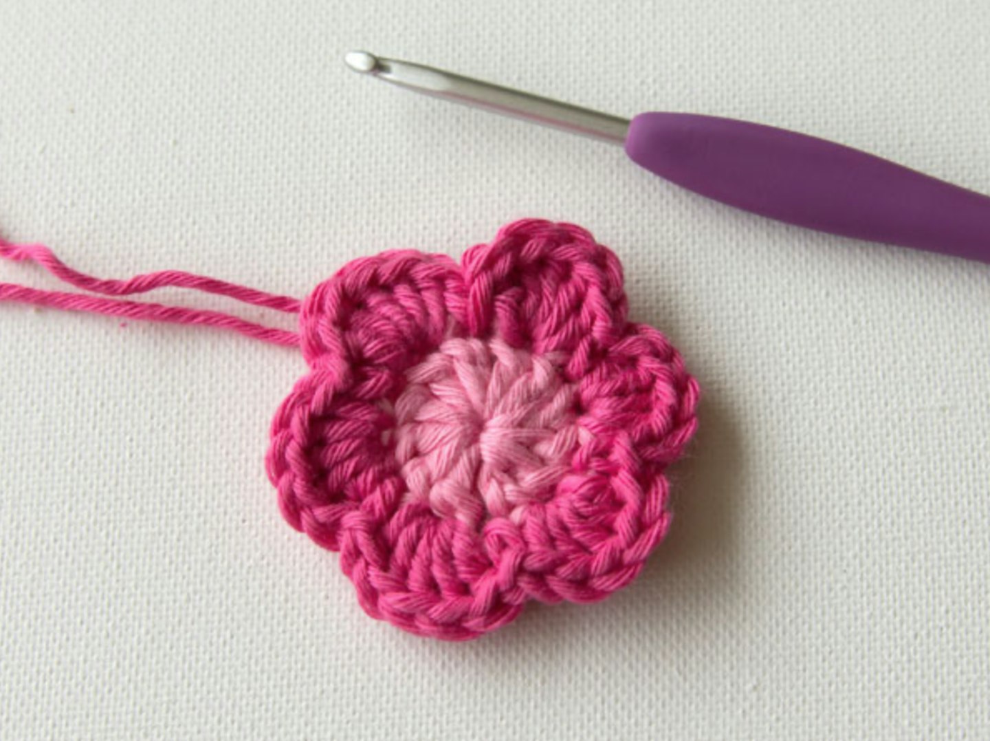 How to Crochet a Flower- Step by step