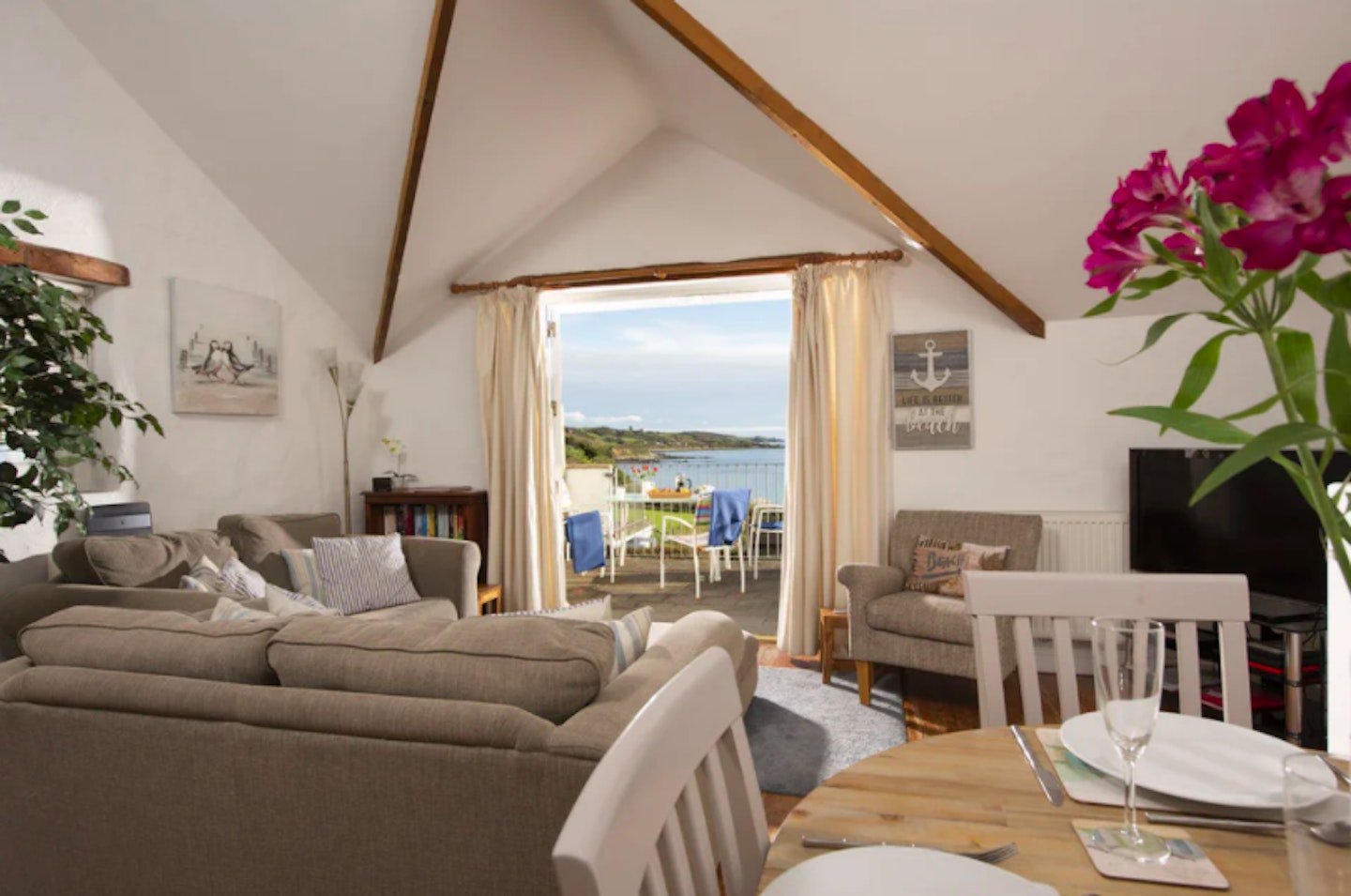 Best Holiday Cottages on Plum Guide - Grazia