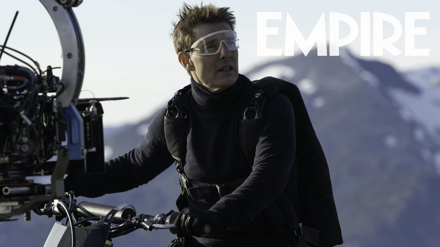 Tom Cruise – bike exclusive crop