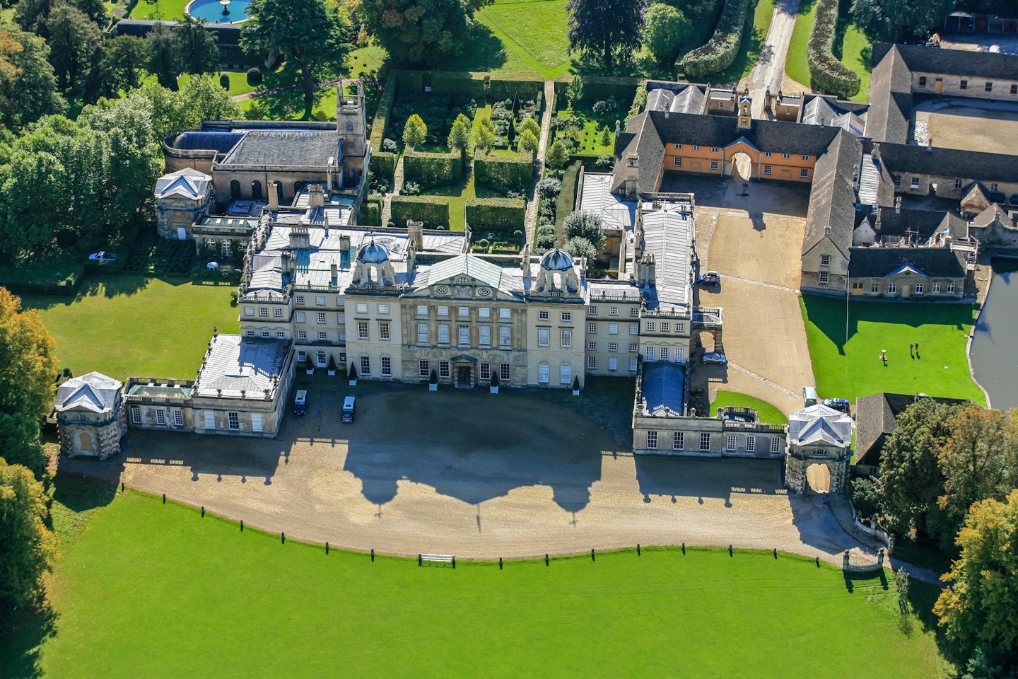 Badminton House