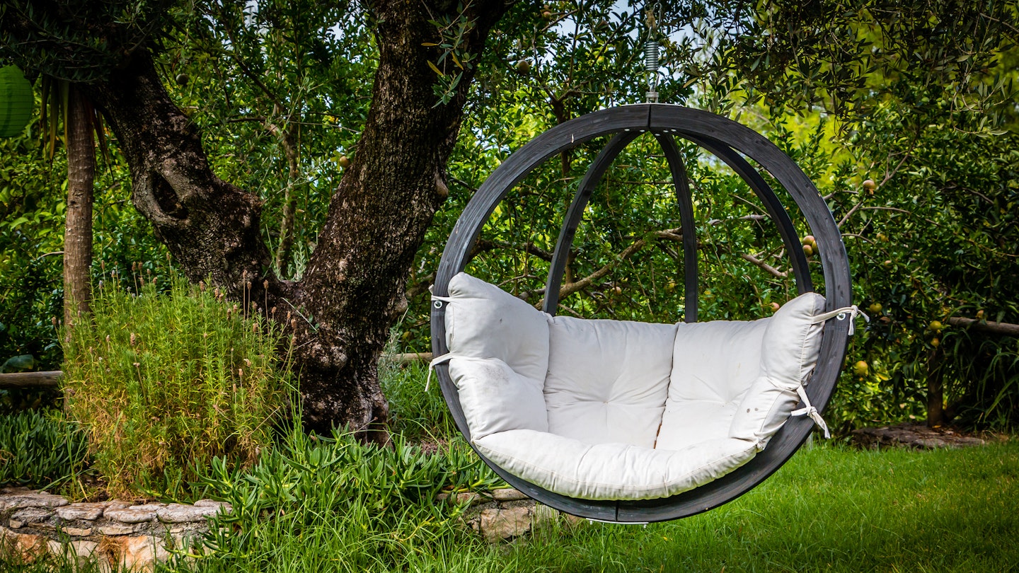 Buyers' Guide: Best hanging egg chairs