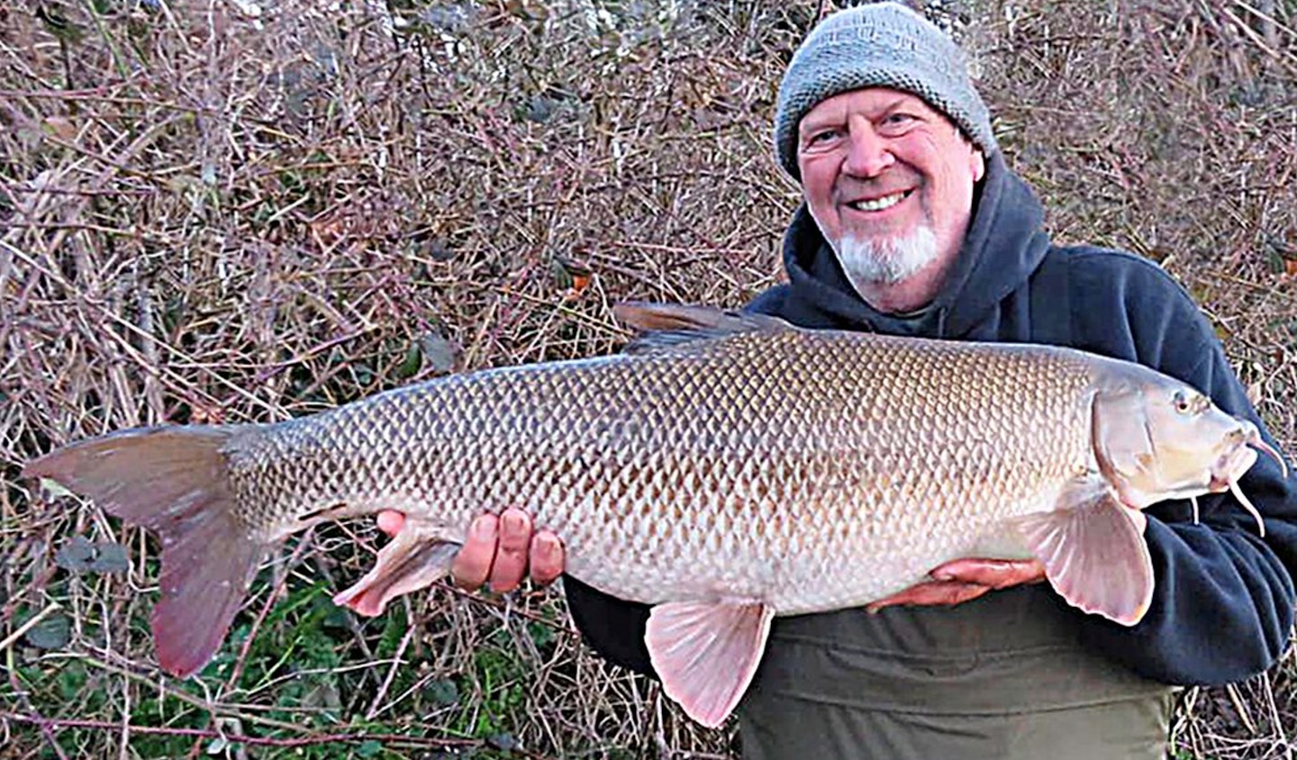 Pete Reading with the Hampshire Avon record barbel