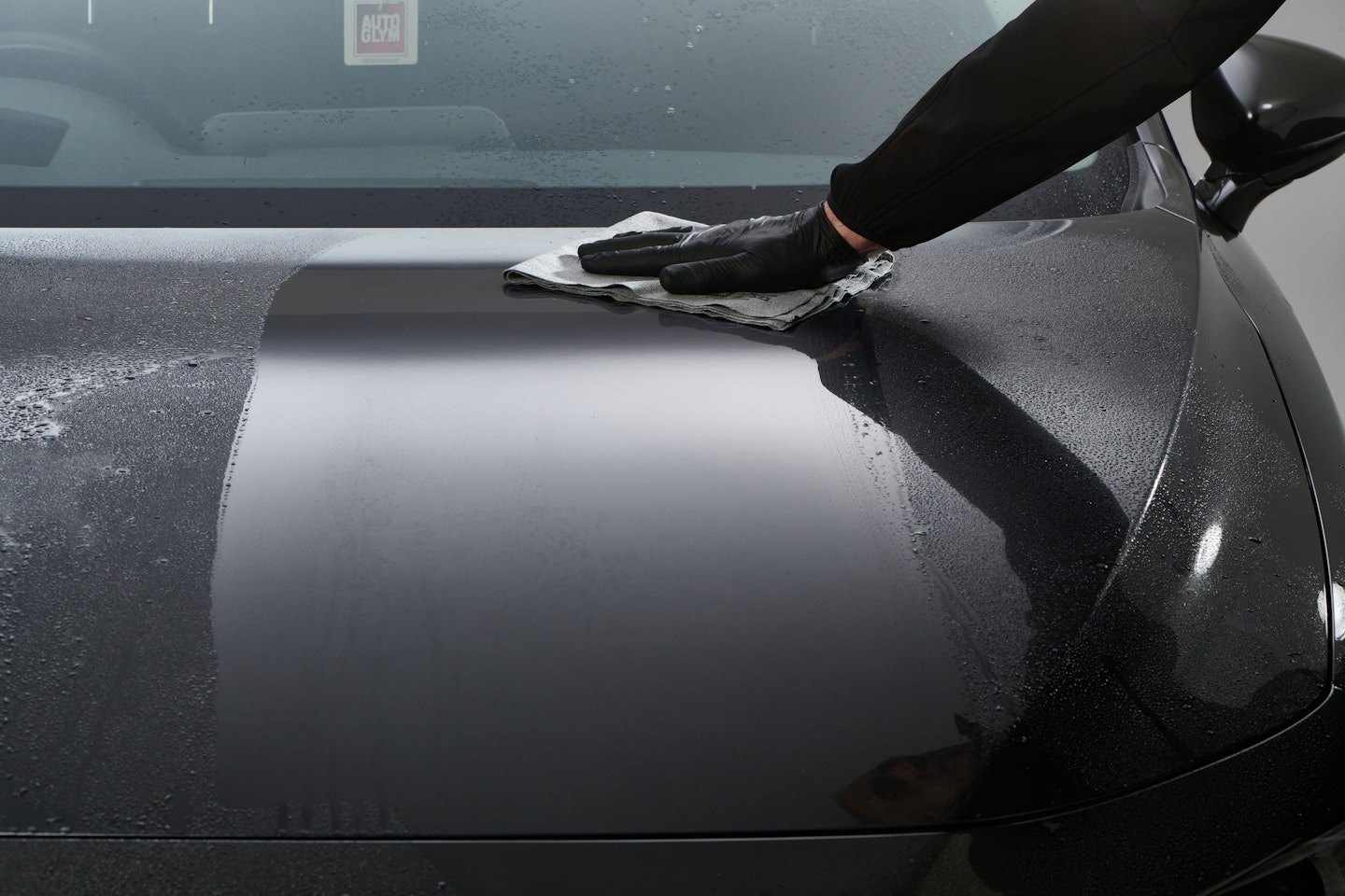 Autoglym Instant Ceramic Coating on a car bonnet 