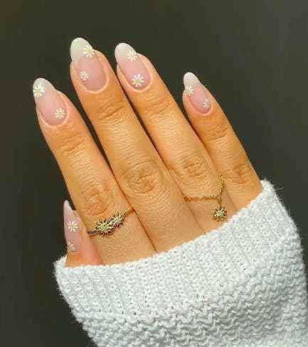 daisy%20nail%20art%20