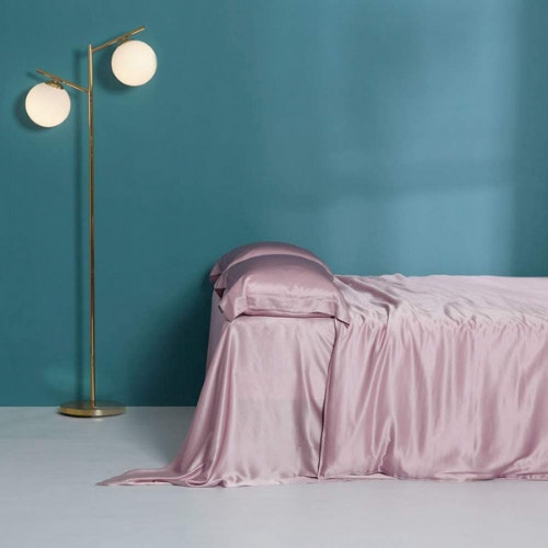 The best antipet hair bedding for a fuzzfree sleep Life Yours