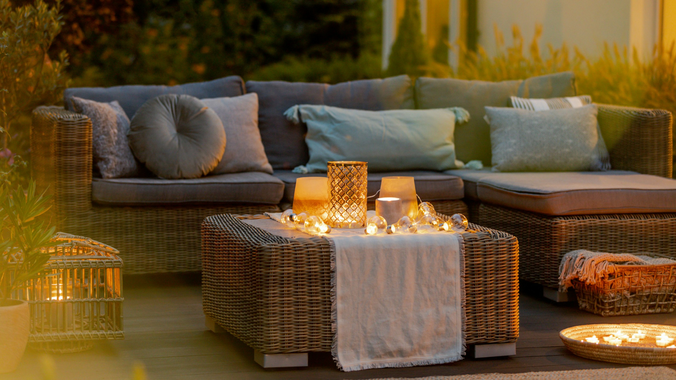 Evening garden accessories
