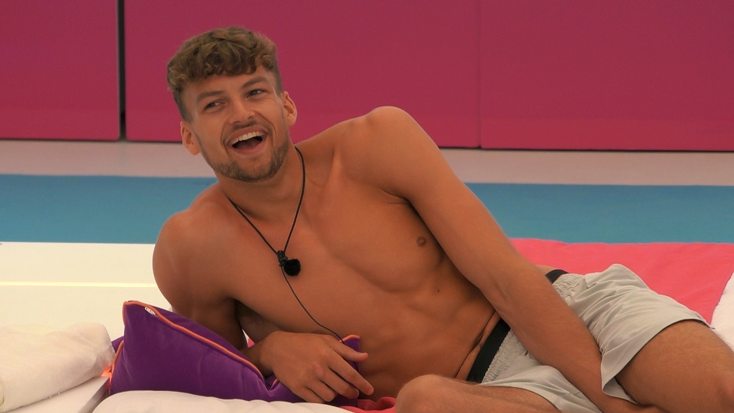 love-island-hugo-hammond