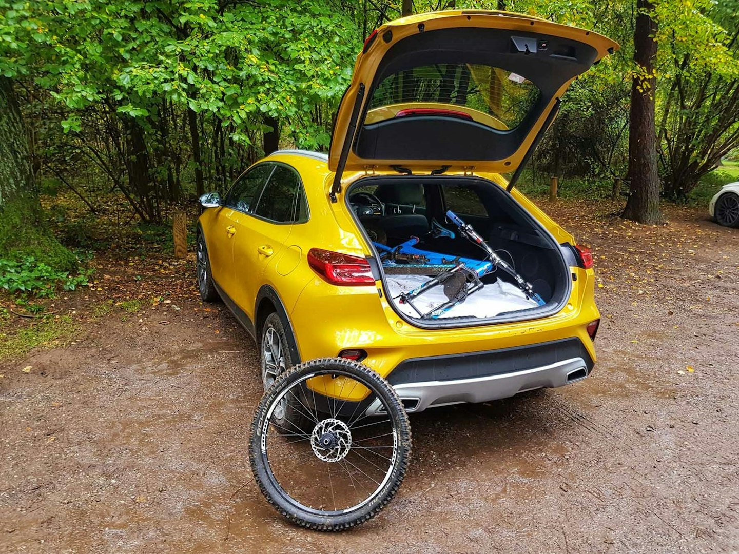 mountain bike in the boot of a 2019 Kia XCeed