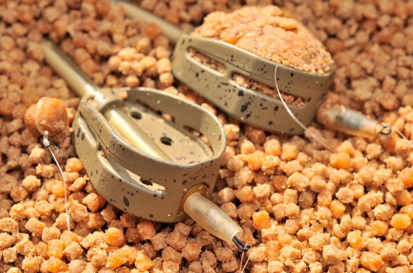 GURU HYBRID FEEDER