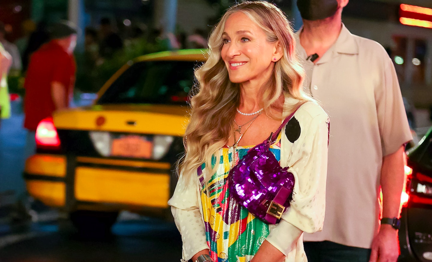 Sarah Jessica Parker brings back Carrie Bradshaw's iconic Fendi Baguette  for And Just Like That - see photos