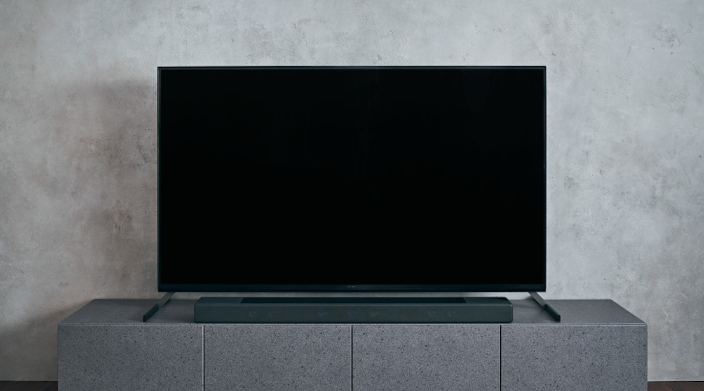 A7000 under TV